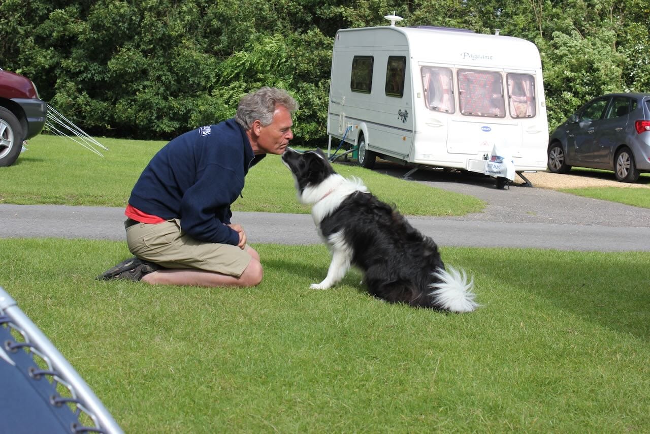 op pad met de camper en Famke